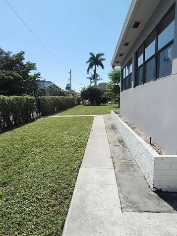 130 S Lakeside 1 Drive Lake Worth Beach FL 33460