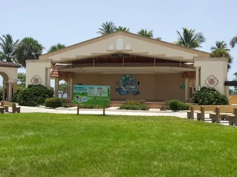 130 S Lakeside 1 Drive Lake Worth Beach FL 33460