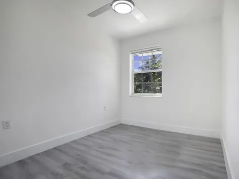 231 N Seacrest Circle Delray Beach FL 33444