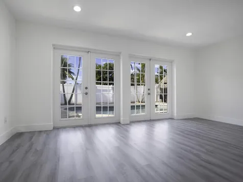 231 N Seacrest Circle Delray Beach FL 33444