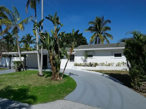 231 N Seacrest Circle Delray Beach FL 33444
