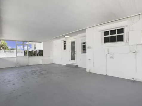 231 N Seacrest Circle Delray Beach FL 33444
