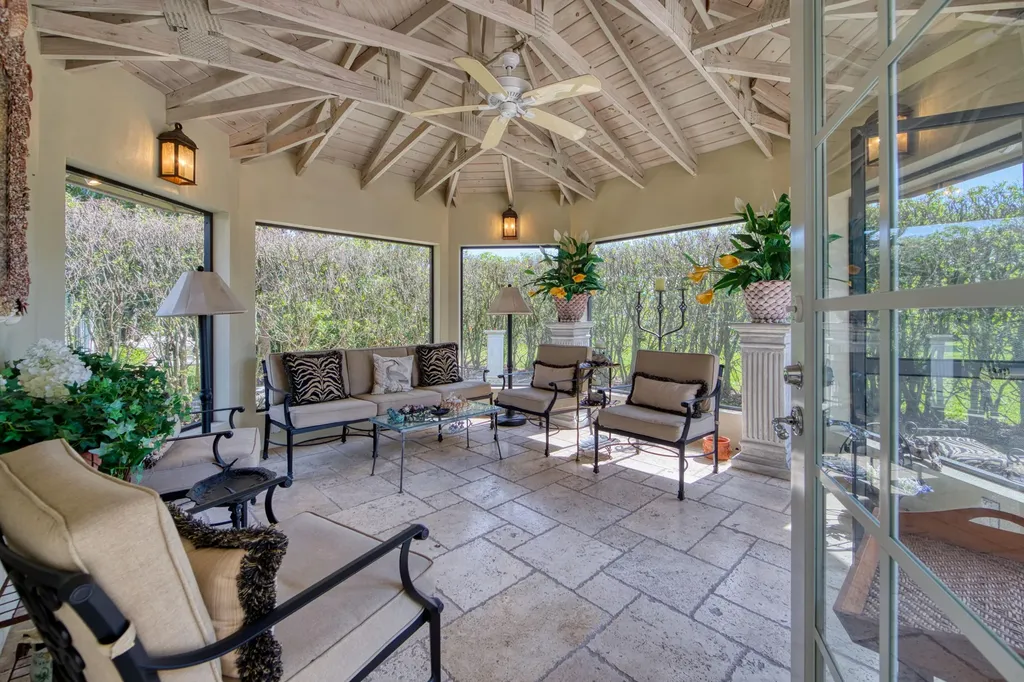 530 Forestview Drive Atlantis FL 33462