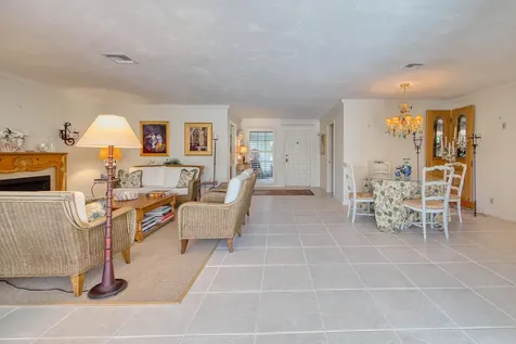 530 Forestview Drive Atlantis FL 33462