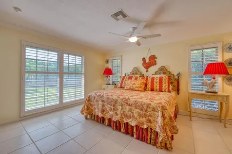 530 Forestview Drive Atlantis FL 33462