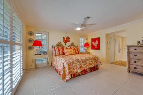 530 Forestview Drive Atlantis FL 33462
