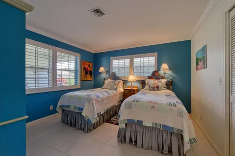 530 Forestview Drive Atlantis FL 33462