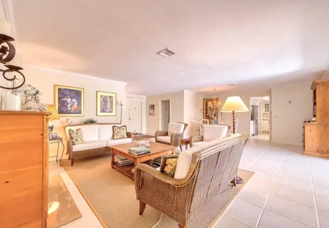530 Forestview Drive Atlantis FL 33462