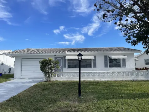 1912 Sw 18th Street Boynton Beach FL 33426