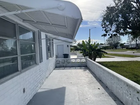 1912 Sw 18th Street Boynton Beach FL 33426