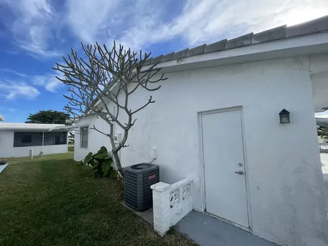 1912 Sw 18th Street Boynton Beach FL 33426
