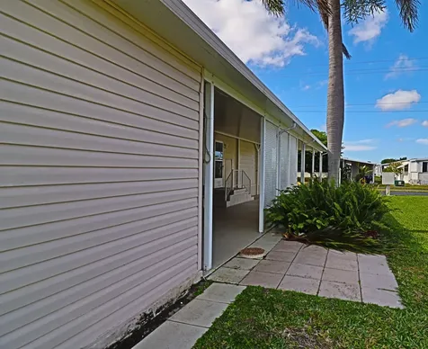 47001 Aquadilla Bay Boynton Beach FL 33436