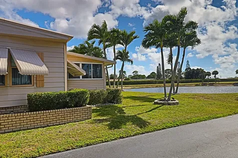 47001 Aquadilla Bay Boynton Beach FL 33436