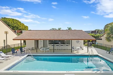 6850 Nw 2nd Avenue Boca Raton FL 33487