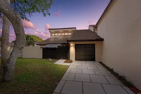 6850 Nw 2nd Avenue Boca Raton FL 33487