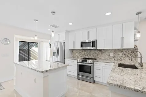 6850 Nw 2nd Avenue Boca Raton FL 33487