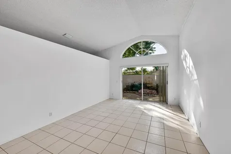 10940 Crescendo Circle Boca Raton FL 33498