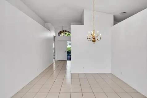 10940 Crescendo Circle Boca Raton FL 33498