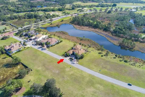 110 SE Rio Casarano Port Saint Lucie FL 34984