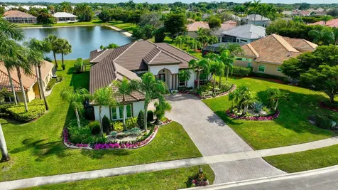8200 Muirhead Circle Boynton Beach FL 33472