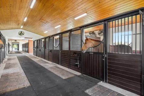 4915 Stables Way Wellington FL 33414