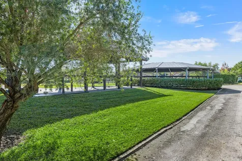 4915 Stables Way Wellington FL 33414