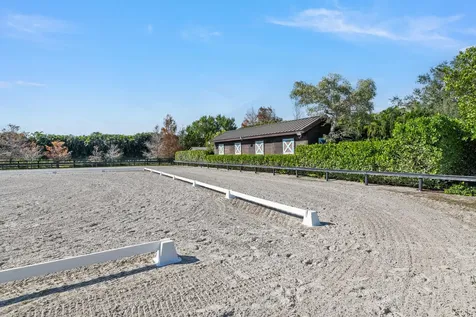 4915 Stables Way Wellington FL 33414