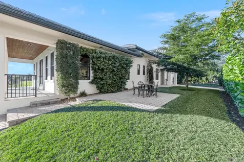 4915 Stables Way Wellington FL 33414