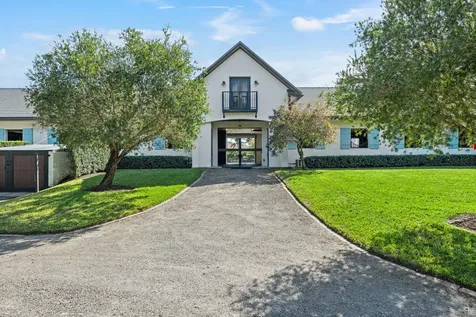 4915 Stables Way Wellington FL 33414