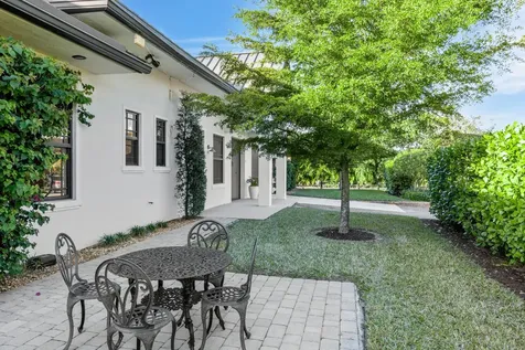 4915 Stables Way Wellington FL 33414