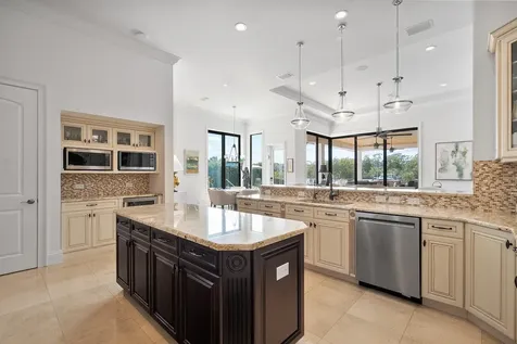 201 Se Fiore Bello Port Saint Lucie FL 34952