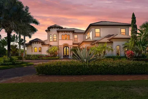 201 Se Fiore Bello Port Saint Lucie FL 34952