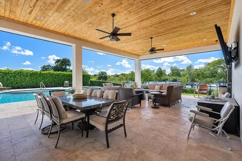 201 Se Fiore Bello Port Saint Lucie FL 34952