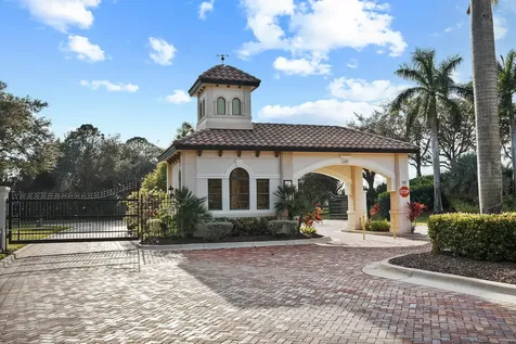 201 Se Fiore Bello Port Saint Lucie FL 34952