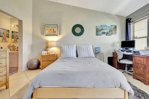 28 Desford Lane Boynton Beach FL 33426