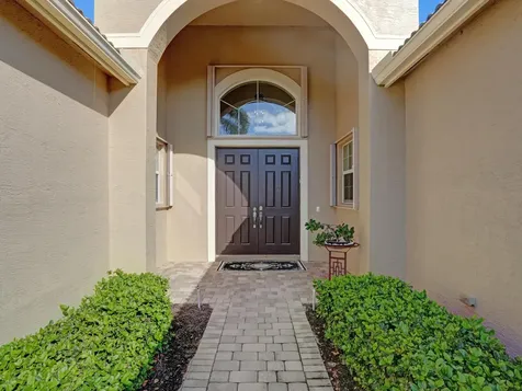 10606 Whitewind Circle Boynton Beach FL 33473