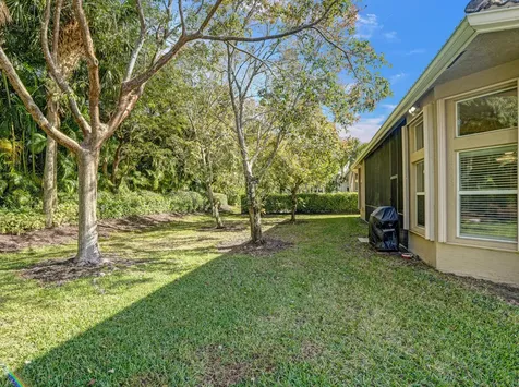10606 Whitewind Circle Boynton Beach FL 33473