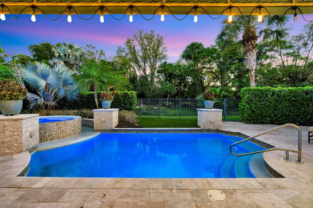 11216 Orange Hibiscus Lane Palm Beach Gardens FL 33418