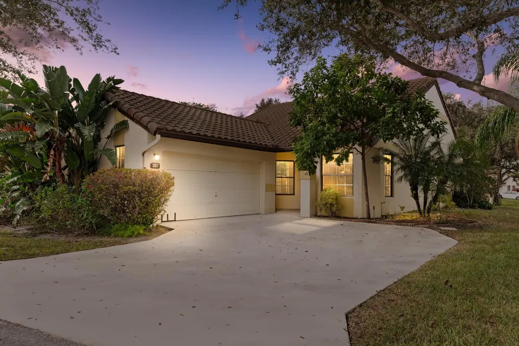 387 Driftwood Terrace Boca Raton FL 33431