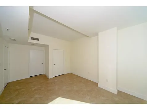 253 Ne 2nd Street Miami FL 33132