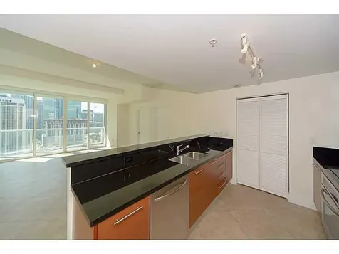 253 Ne 2nd Street Miami FL 33132