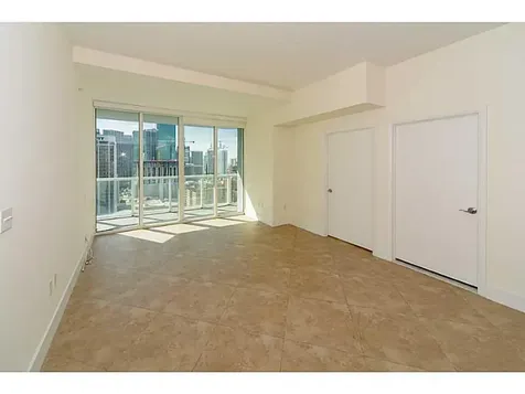 253 Ne 2nd Street Miami FL 33132