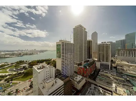 253 Ne 2nd Street Miami FL 33132