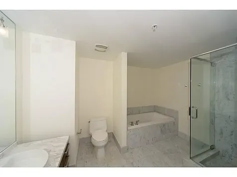 253 Ne 2nd Street Miami FL 33132