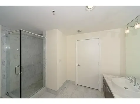 253 Ne 2nd Street Miami FL 33132