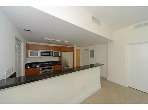 253 Ne 2nd Street Miami FL 33132