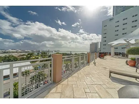 253 Ne 2nd Street Miami FL 33132