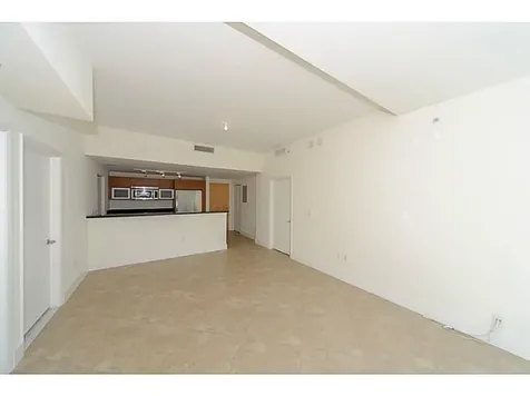 253 Ne 2nd Street Miami FL 33132