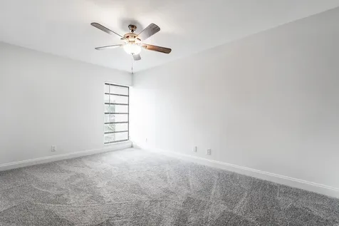 1185 Nw 98th Terrace Pembroke Pines FL 33024