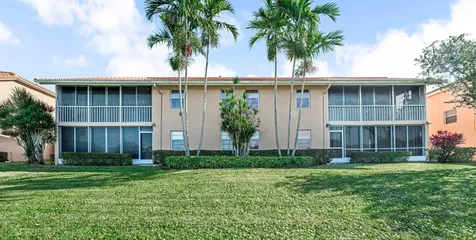 9817 Seacrest Circle Boynton Beach FL 33437